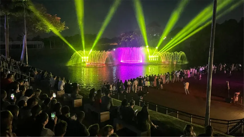 Wonder Park Lumina -Show das Águas - Movie Cars